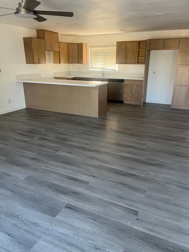 Building Photo - Single story Jurupa Valley home