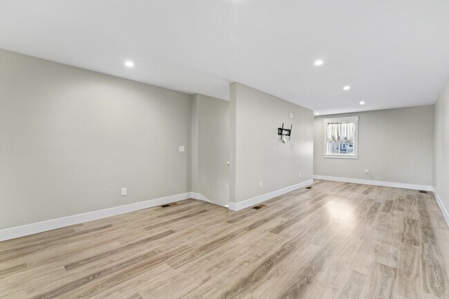 Building Photo - 12567 W Nabesna St