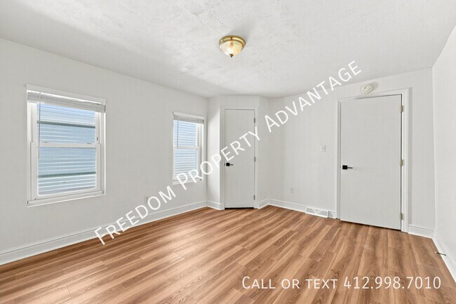 Building Photo - 1717 Sidney St