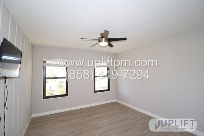 Building Photo - 4721 Meadowridge Rd
