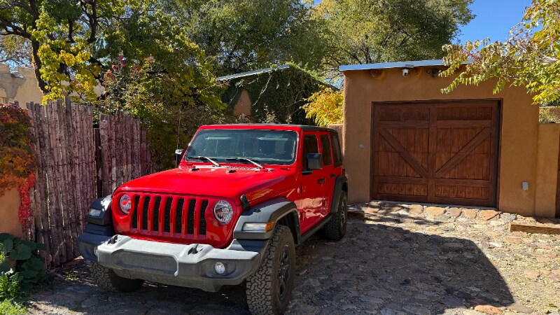 Building Photo - 824 Canyon Rd