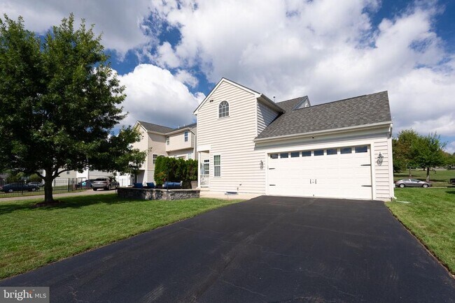 Building Photo - 16690 Anchor Bend Cir