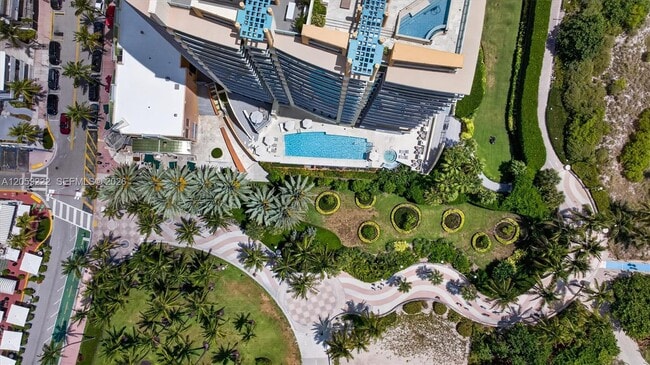 Building Photo - 1455 Ocean Dr
