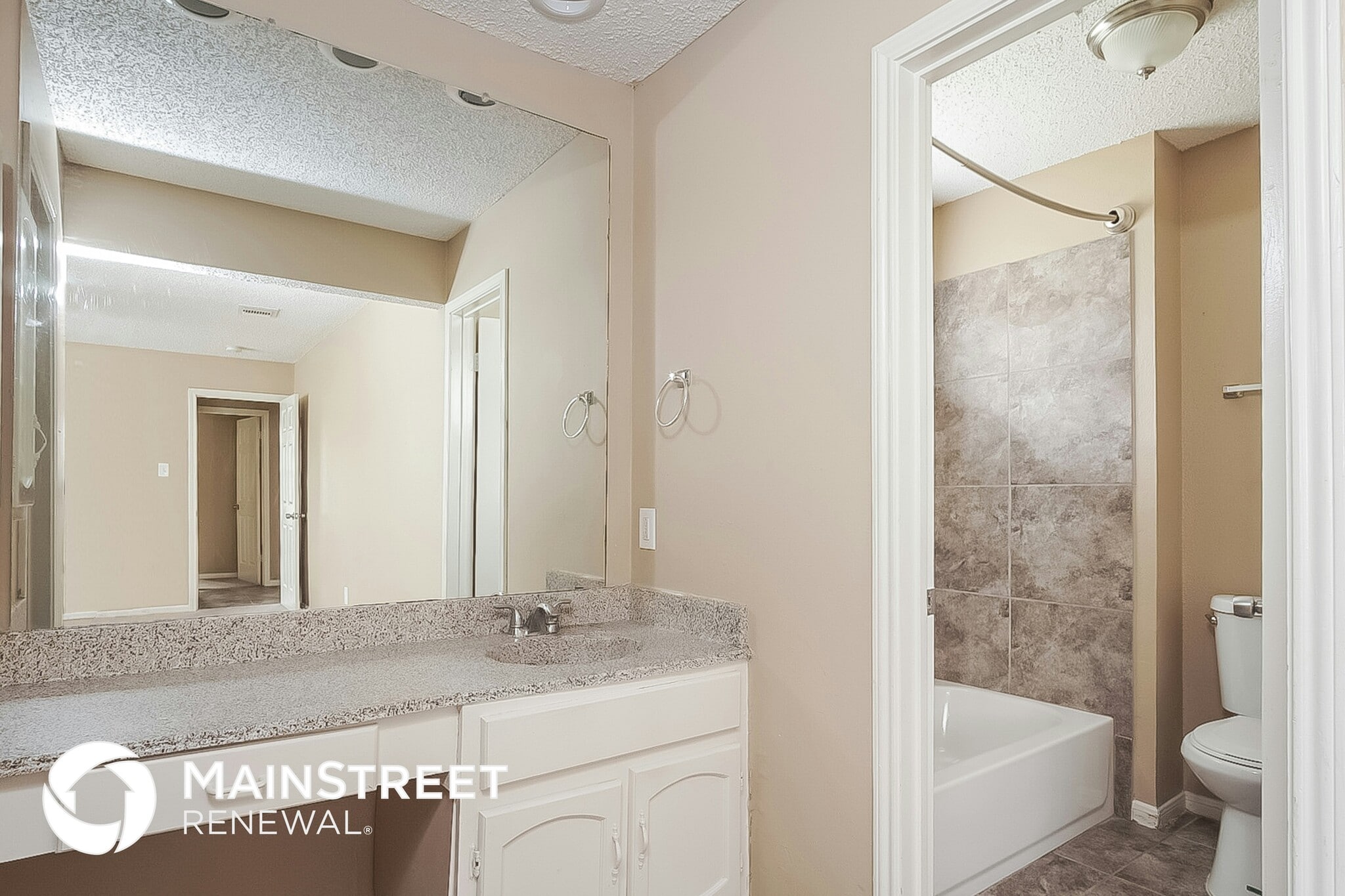 Building Photo - 15850 Alger Dr