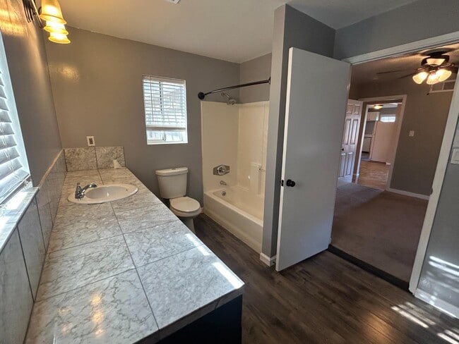 Building Photo - 196 Surf St