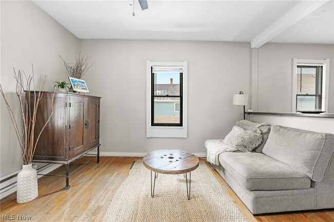 Building Photo - 1009 Kenilworth Ave