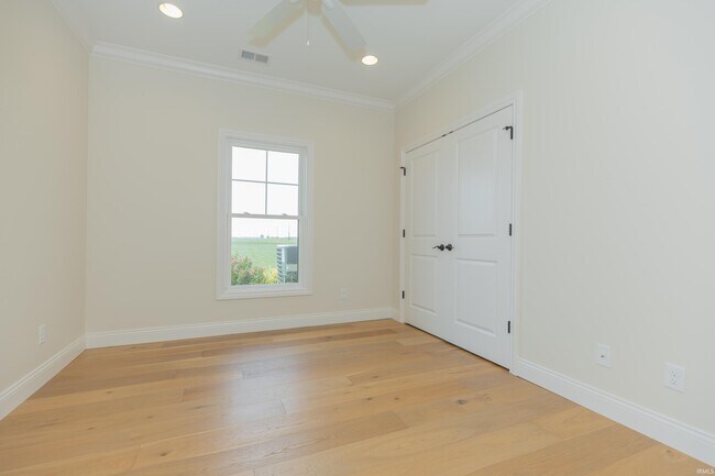 Building Photo - 3390 White Oak Trl