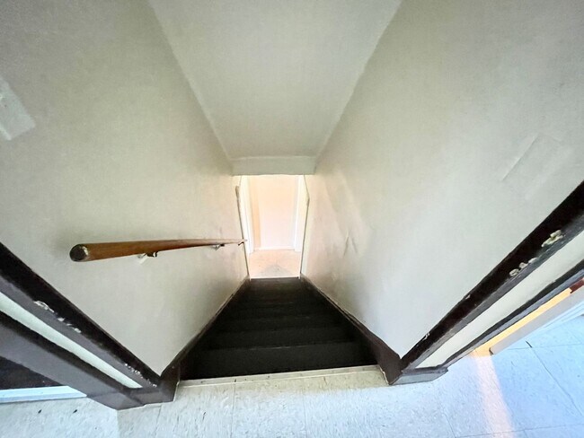 Building Photo - 1639-1639 E 31st St