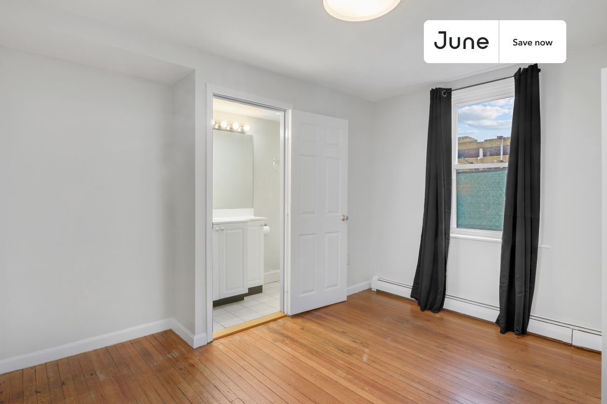 Building Photo - 14-18 Bacon Street