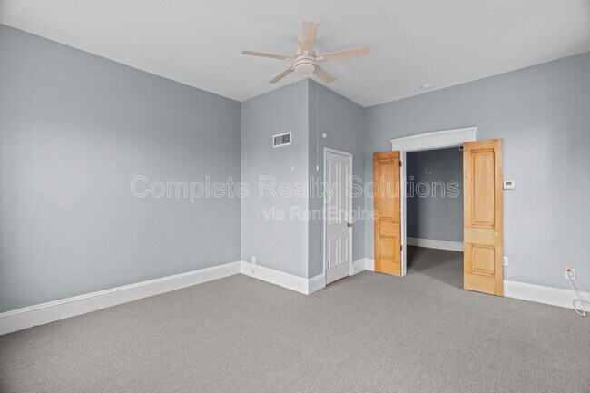 Building Photo - 1210 Lynch St