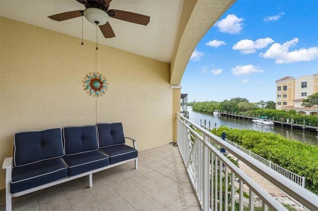 Building Photo - 14041 Bellagio Way