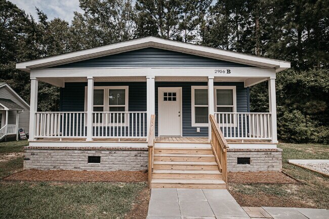 Building Photo - Inviting 3 bed, 2 bath Mount Pleasant rental