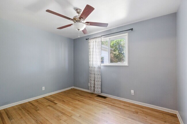 Building Photo - 2875 Fenton St