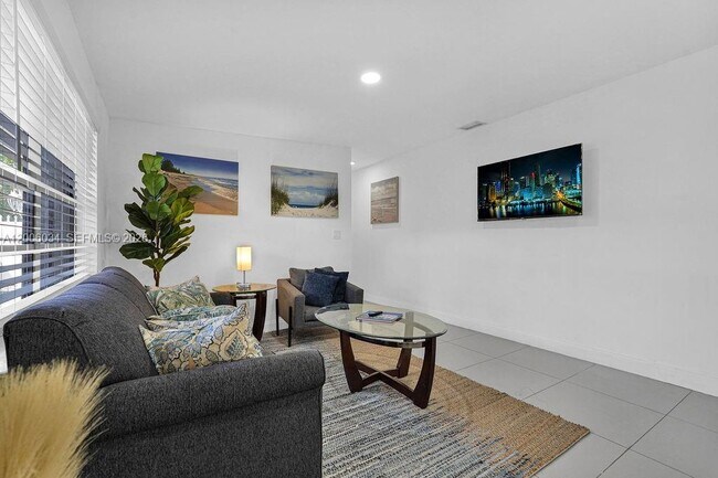 Building Photo - 25420 SW 124th Pl