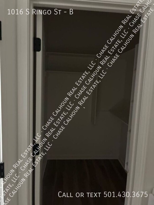 Building Photo - 1016 S Ringo St