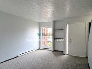 Building Photo - 311 Engadine Ct