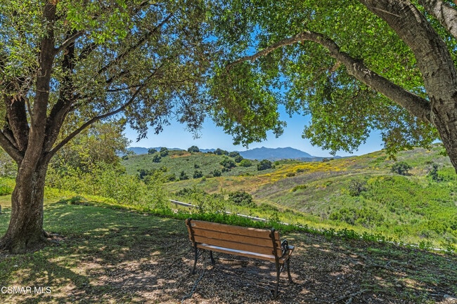Building Photo - 501 Via Colinas