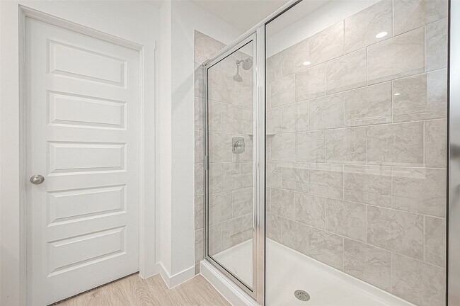 Building Photo - 4939 Pne Hvn Ln