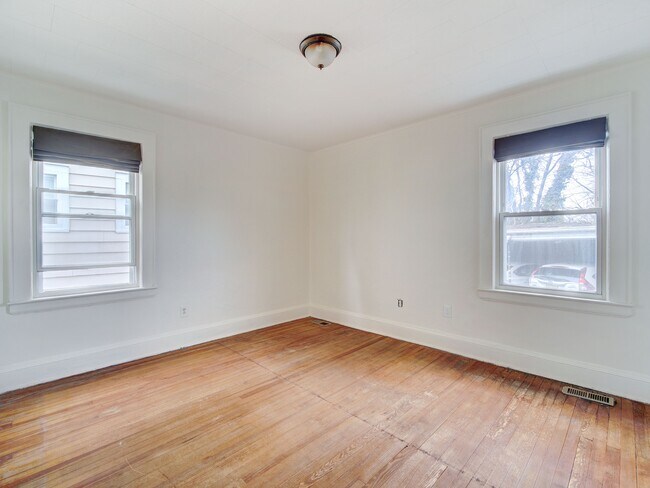 Building Photo - 97 La France Ave