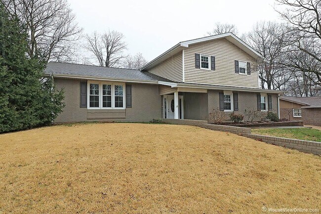 Building Photo - 2031 Allen Dr