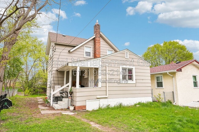 Building Photo - 1074 Euclid St