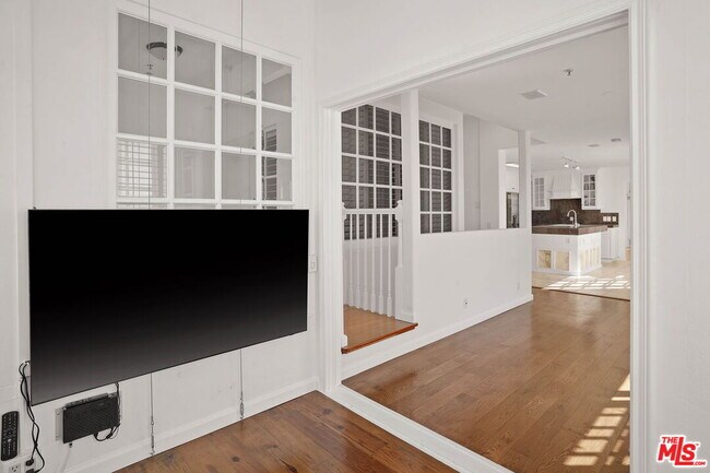 Building Photo - 25 Arcadia Ter