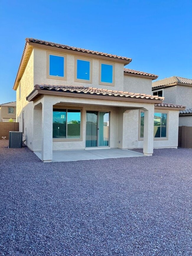 Building Photo - MOVE IN SPECIALS!! 2 Master Suites Open Ceiling Modern Home for RENT!