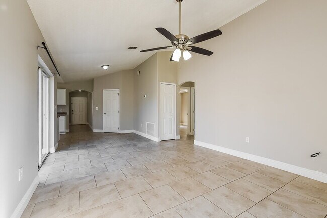 Building Photo - 4210 Red Bird Ave