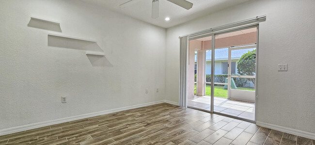 Building Photo - 1819 E Royal Tern Ln