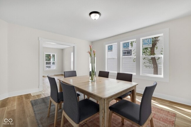 Building Photo - 3160 Graceland Ave