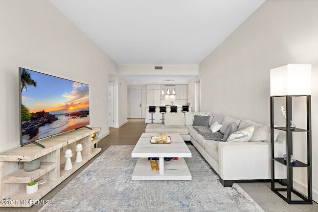 Building Photo - 15 Morris Ave