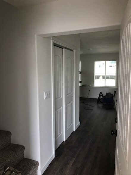 Building Photo - 1005 Clockworks Ln