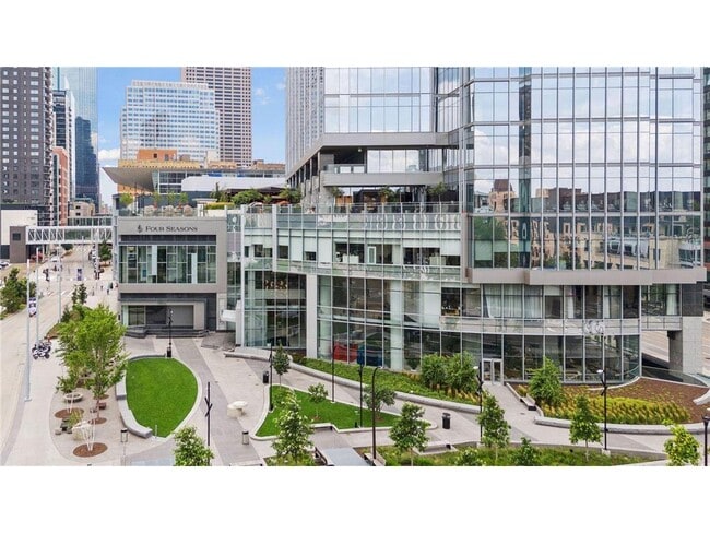 Building Photo - 255 Hennepin Ave