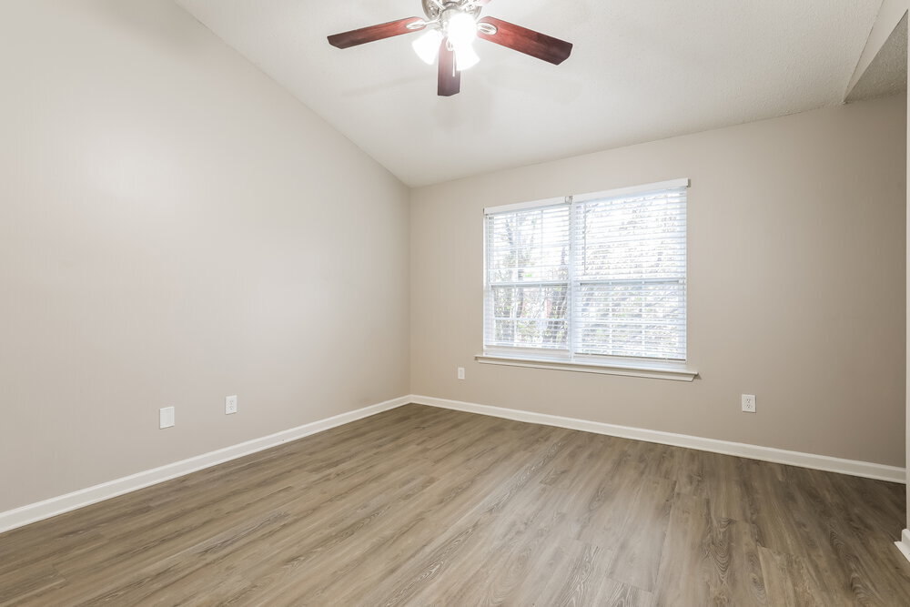 Building Photo - 348 Coral Cir