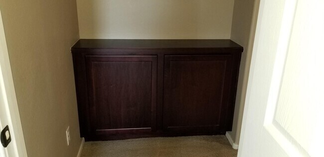 Building Photo - 2248 E Ottawa Ln