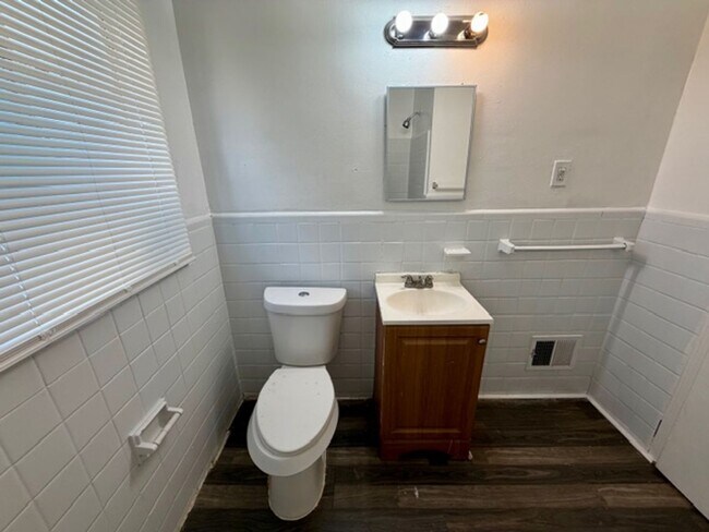 Building Photo - For Lease: Totally Updated 3 Bedroom 1 Bath Welcome Section 8 Call 313-429-3244 KPM Detroit