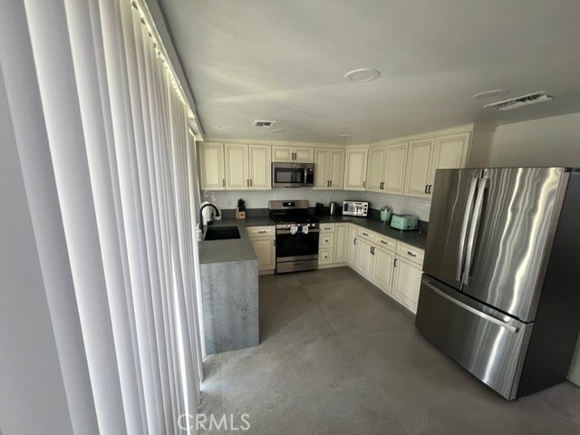 Building Photo - 68 El Toro Dr