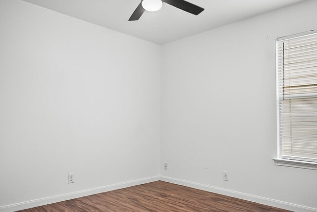 Building Photo - 3 Bedroom/2 Bath Magnolia Heights Subdivision