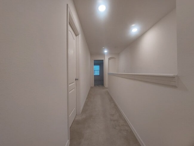 Building Photo - COMING SOON! Beautiful 3 Bedroom 2 1/2 Bat...