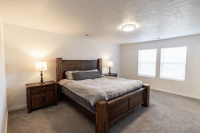 Building Photo - 1892 Carlow St