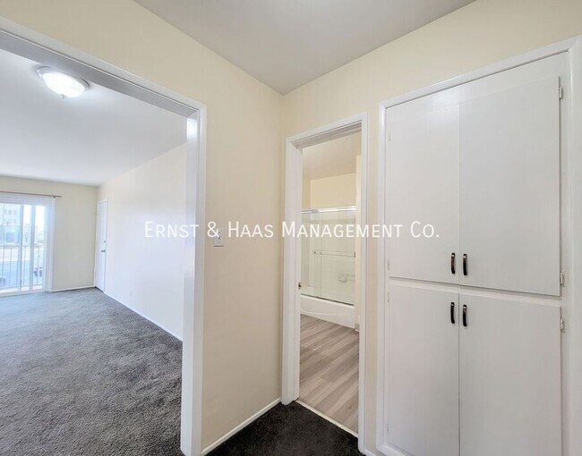 Building Photo - 21 Alamitos Ave