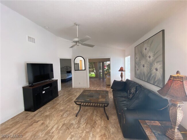 Building Photo - 14805 Crooked Pond Ct