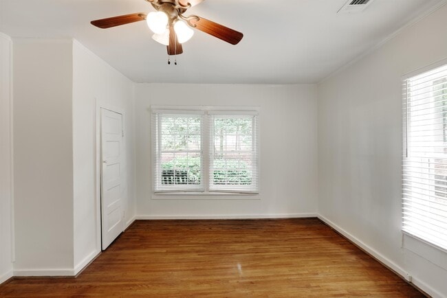 Building Photo - 505 Cherokee Rd