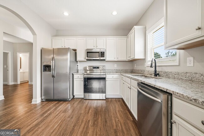 Building Photo - 54 Holsteiner Ln