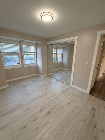Building Photo - 3693 W Pensacola Cir