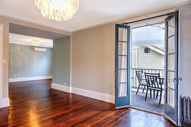 Building Photo - 118 Everett Ave