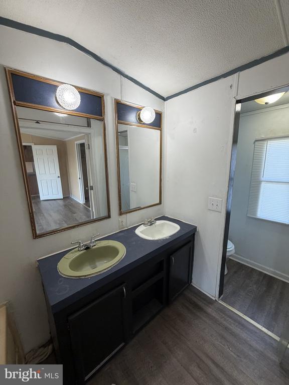 Building Photo - 97 Connector Rd