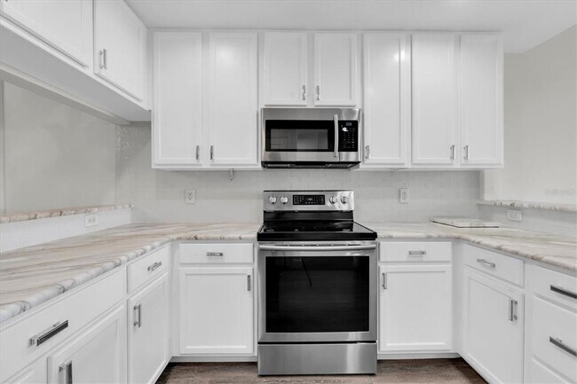 Building Photo - 7296 Marathon Dr