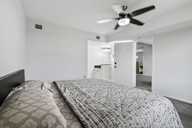 Building Photo - 3507 Village Blvd