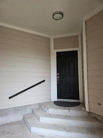 Building Photo - 8613 Heather Ridge Dr